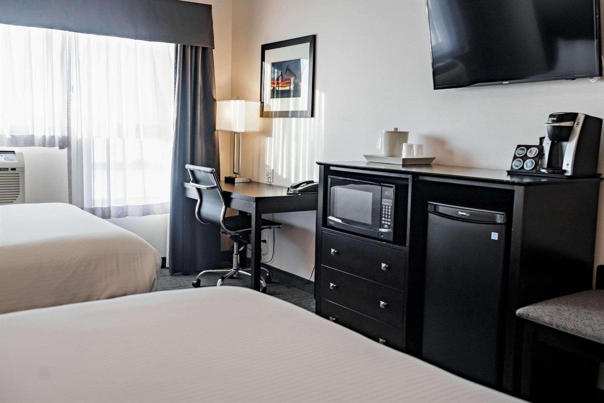 Park Inn By Radisson Edmonton Airport Leduc Εξωτερικό φωτογραφία